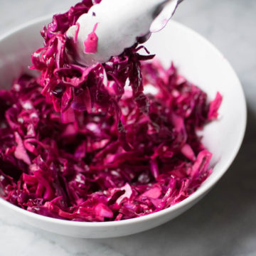 quick pickled red cabbage