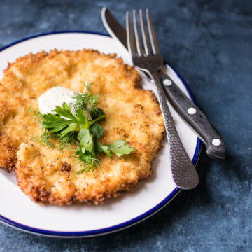 Horseradish Chicken Schnitzel with Herbed Yogurt Sauce