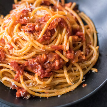 bucatini all amatriciana