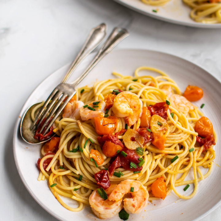 Spaghetti with Saffron Roasted Tomatoes