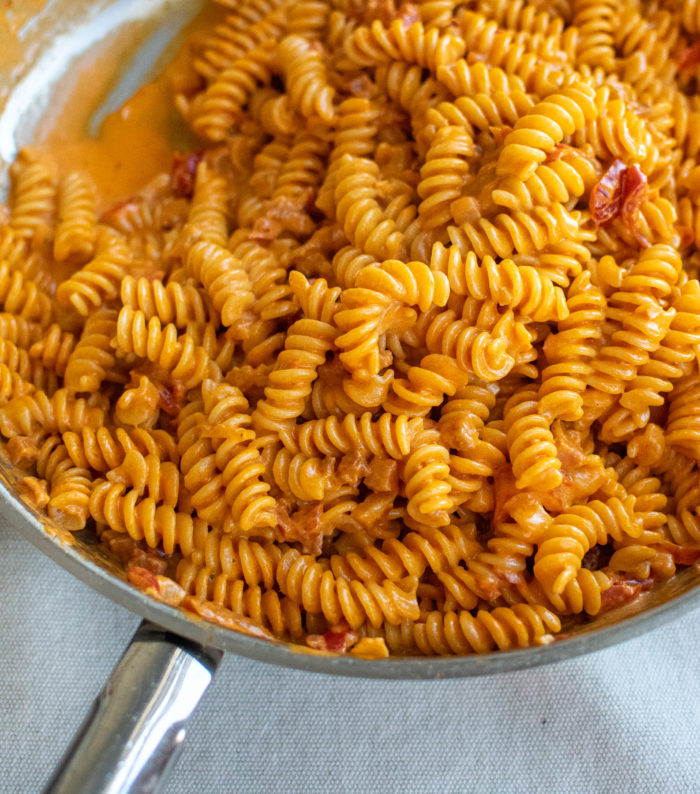 Fusilli alla Vodka in the pan 