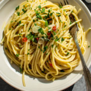 Aglio e Olio in a bowl.