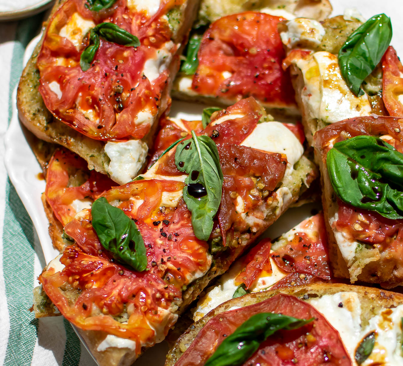 Pesto Caprese Garlic Bread